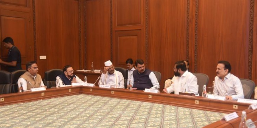 बकरी ईदच्या पार्श्वभूमीवर मुख्यमंत्री, उपमुख्यमंत्र्यांनी घेतली बैठक; गृह विभागाला सुनियोजनाचे निर्देश