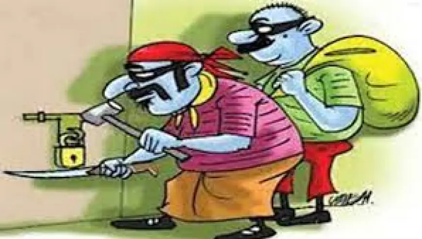 रहीमपूर गावात घरफोडी; ३ घरे फोडून हजारों रुपये लंपास