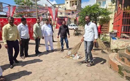 वाळूजमध्ये पंडीत दीनदयाळ उपाध्याय जयंती साजरी; स्वच्छता अभियान राबवून शहर स्वच्छ करण्यात आले