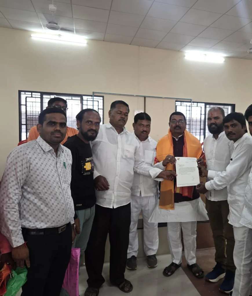 वाळूज भाजप शहराध्यक्षपदी रवी मनगटे पाटील यांची निवड; पदाधिकाऱ्यांकडून भव्य सन्मान