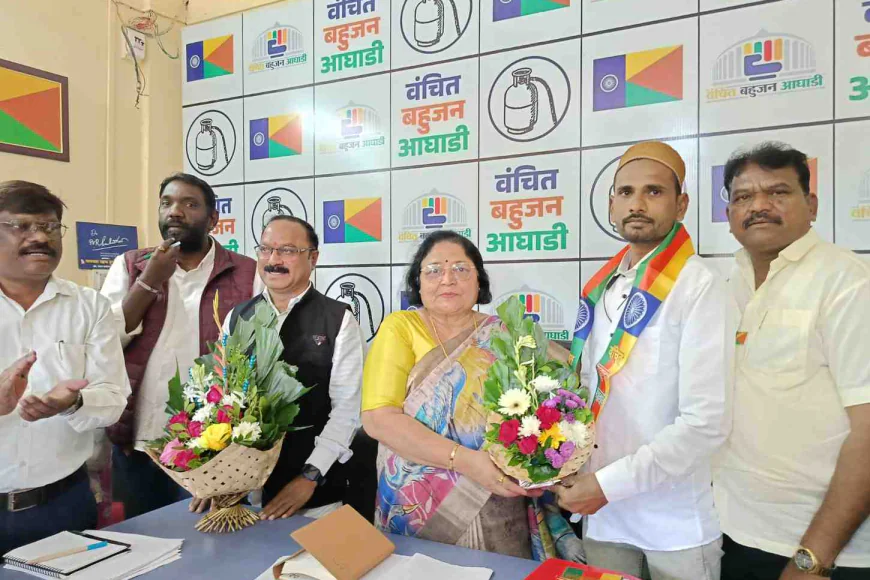 प्रसिद्ध पत्रकार आणि 'राईटपोस्ट'चे संपादक जमीर शेख यांचा 'वंचित बहुजन आघाडी'त जाहीर प्रवेश!